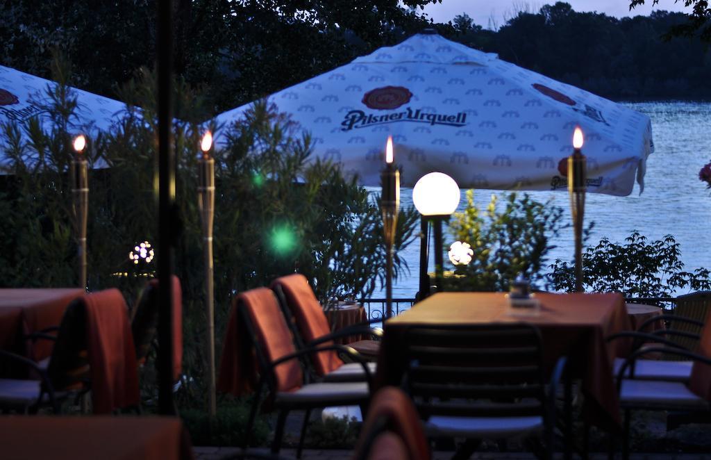 Part Cafe Residence Dunakeszi Esterno foto